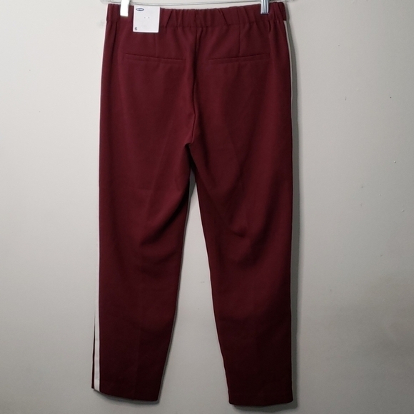 Old Navy Maroon Straight Pull On Pants Size 6 - Picture 3 of 6